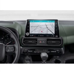 Näide auto Peugeot Rifter / Partner / Citroën Berlingo / Opel Combo originaalraadio ja armatuurlaua fotost sobivuse kontrollimiseks