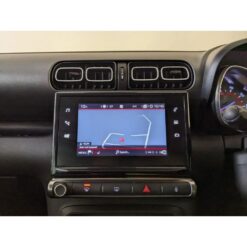 Näide auto Citroën C3 originaalraadio ja armatuurlaua fotost sobivuse kontrollimiseks