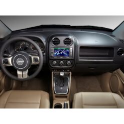 Näide auto Jeep Compass 1 MK originaalraadio ja armatuurlaua fotost sobivuse kontrollimiseks